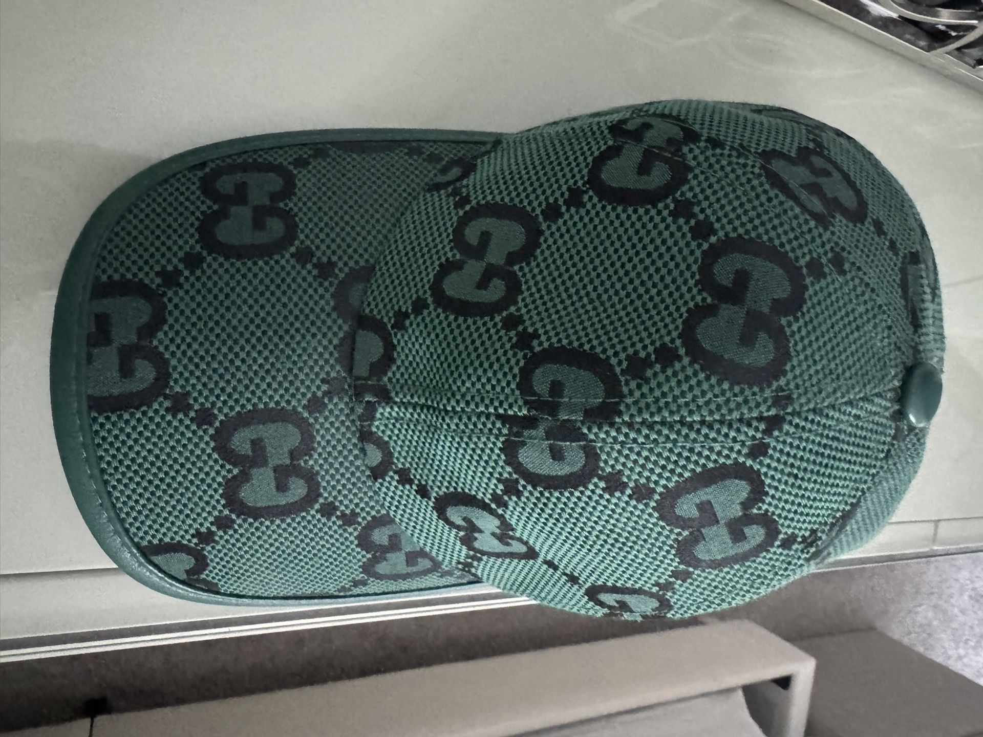 Gucci Men’s GG Canvas Baseball Hat (Green)