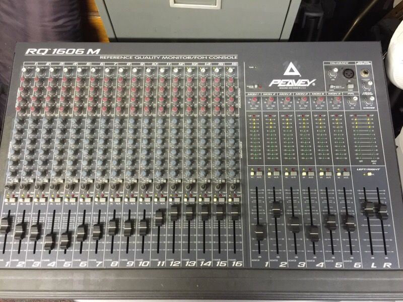 Peavey mk-iv 16 channel 16x8 Monitor Mixer Mixing board