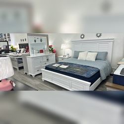 5 Pieces white Color Bed Set
