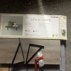 Wood Wall Shelf with Metal Bracket