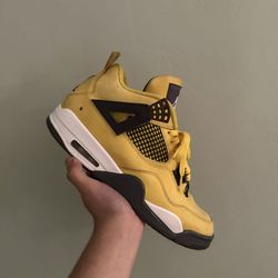 Jordan 4  Lighting