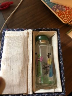 Chinese snuff bottle