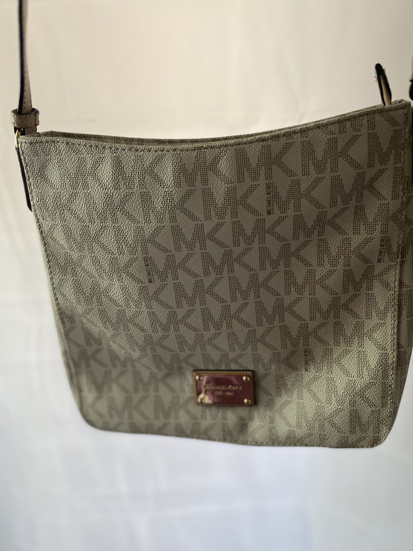 Michael Kors Crossbody Messenger Bag Authentic 