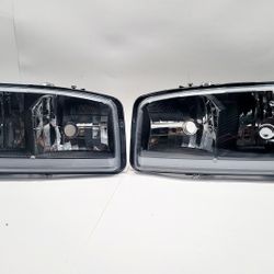HEADLIGHTS FOR 99-07 GMC SIERRA YUKON XL