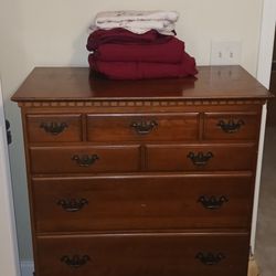 Queen 3 peace bedroom suit