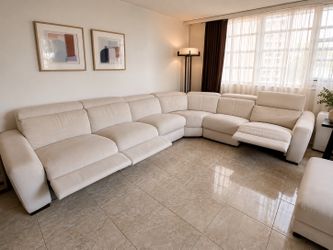 6-Piece Power Reclining Sectional (El Dorado) | 3 Recliners | Excellent Condition