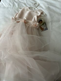 Beautiful Girls Size 5 Pink Ruffled Dress