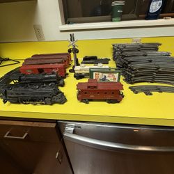 Vintage Lionel 027 Post War Train Lot, Steam Engine And Freight Cars, Etc.