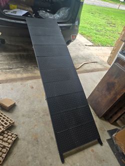 Pet ramp for vehicle