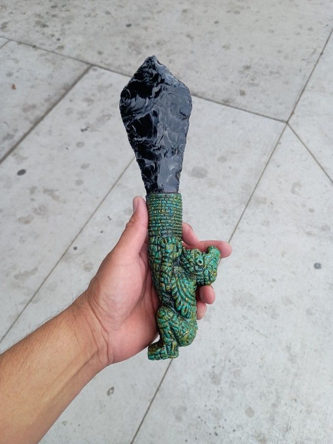 Puñal De Sacrificio Azteca