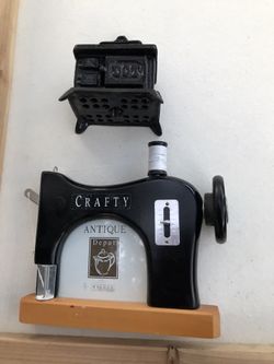 Small iron antique stove n antique picture frame sewing machine