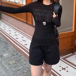 Where are the orange trees? High-waisted sport shorts for women in summer, with a design that is stylish, breathable, slimming, versatile and suitable