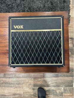 Vox Pathfinder 15 Guitar Amp V9168 - Good Condition, Sounds Great!