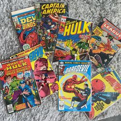 8 Comic Books (hulk Dr Doom #1s Punisher Daredevil Some High Grade 