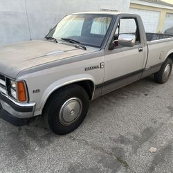 1989 Dodge Dakota