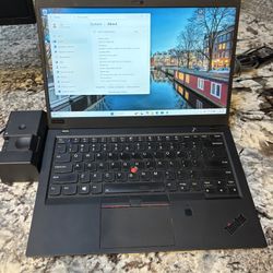 Lenovo x1 carbon 6th Gen i7 16gb 512gb ssd win 11 docking