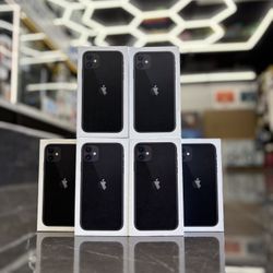 iPhone 11 (Unlocked) (Take It Home In Payment/ llévatelo a casa en pagos)