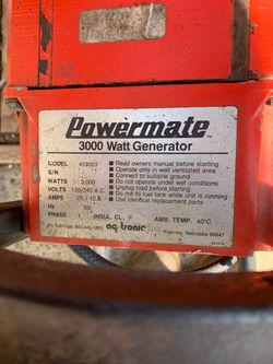 PowerMate generator 3000 W powered by a Briggs & Stratton 7 hp four cycle engine