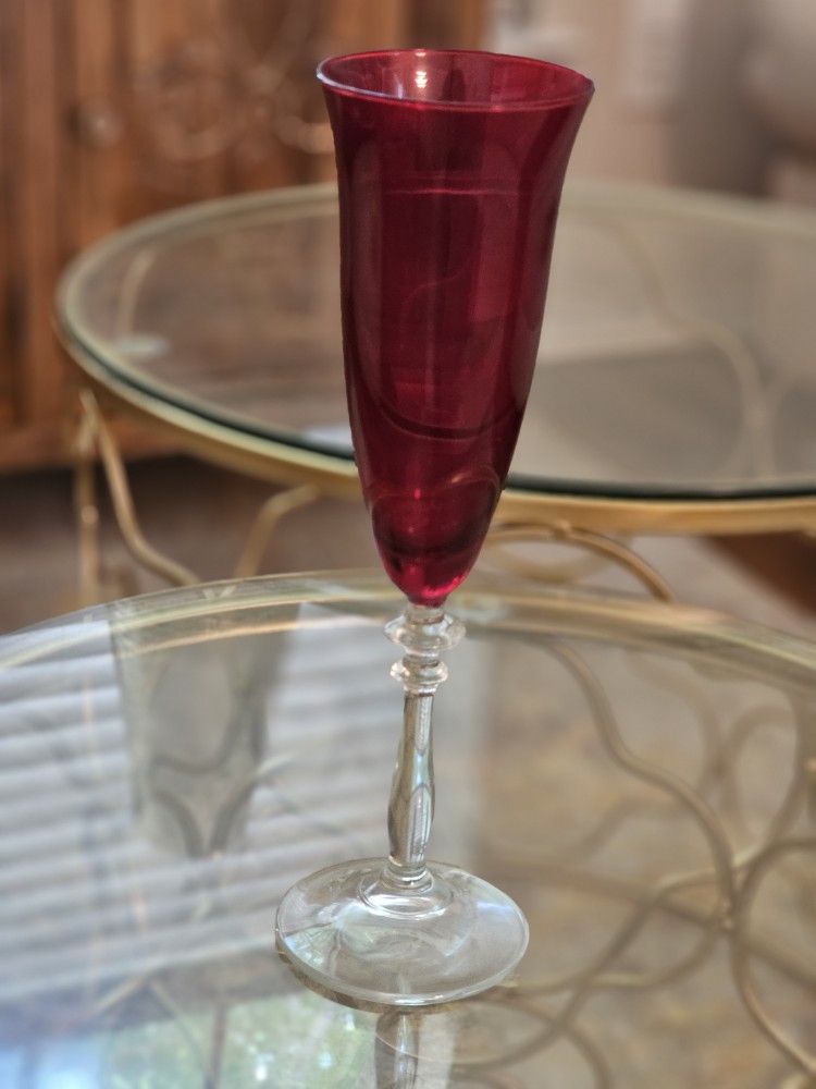 Red Champagne Flutes (10)