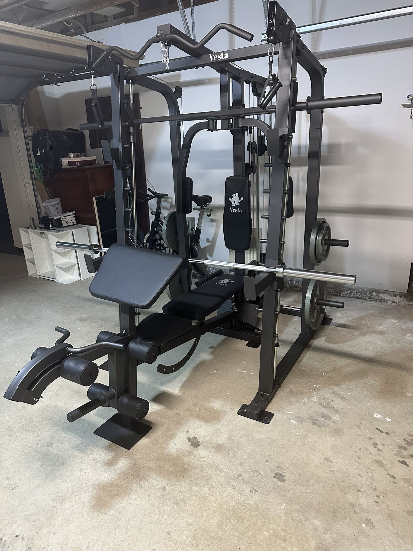 Vesta Fitness Smith Machine 2001 w/Bench Attachment 230lb Bumpers