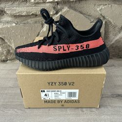 New DS Adidas Yeezy Boost 350 V2 Core Black Red Size 4.5 Men / 6 Women’s