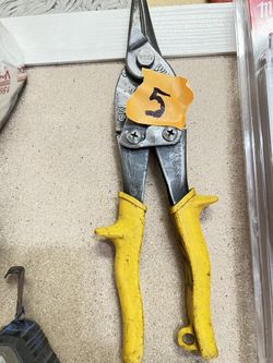 Pliers