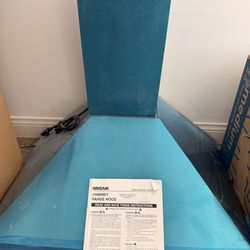 Range Hood with 3-Speed Exhaust Fan and Light