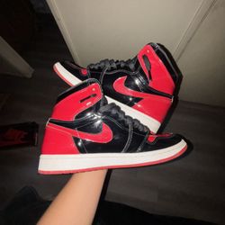 AIR JORDAN 1