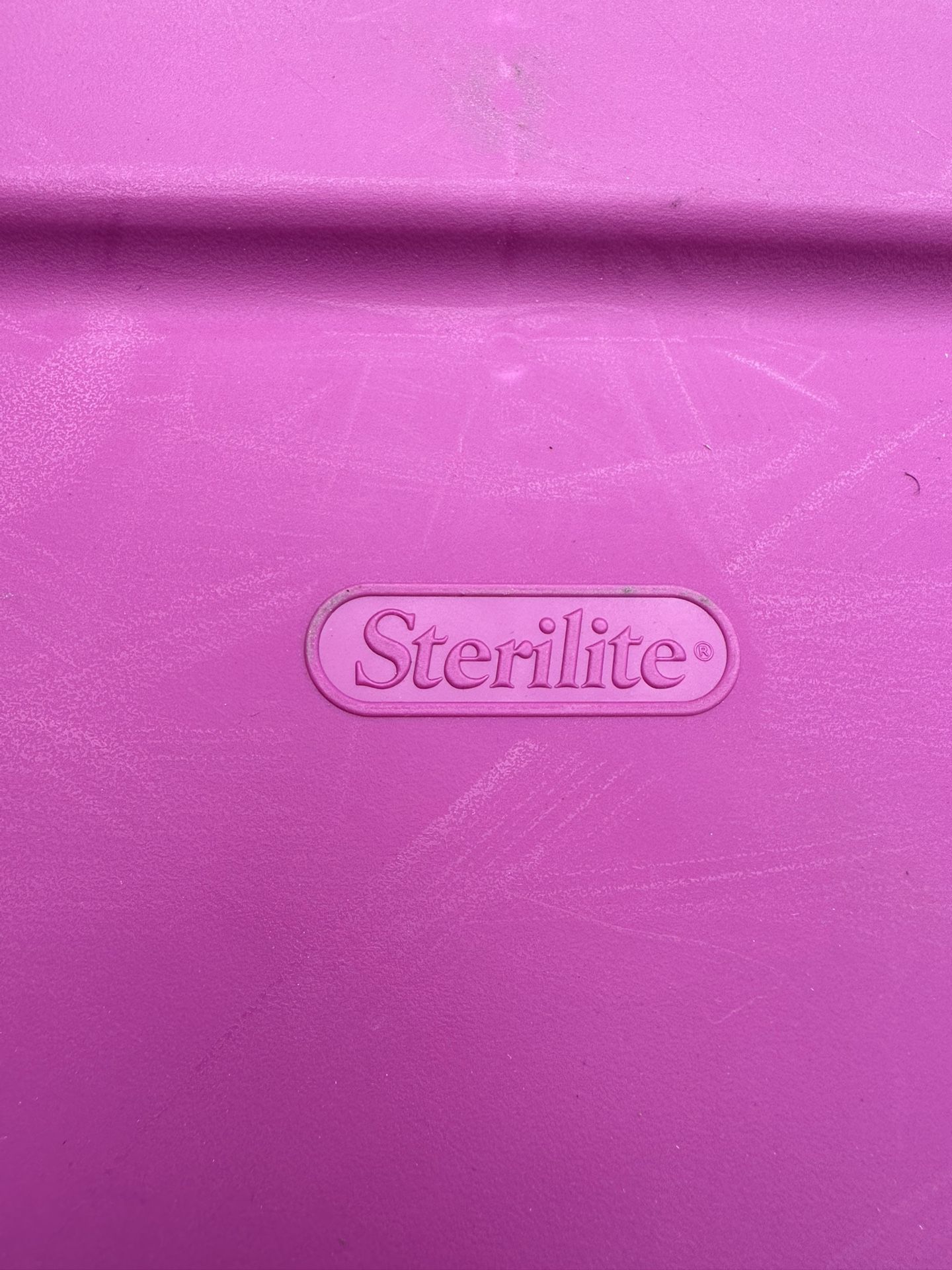Sterilite 18 Gallon Tote Box Plastic, Fuchsia Burst, Set of 8
