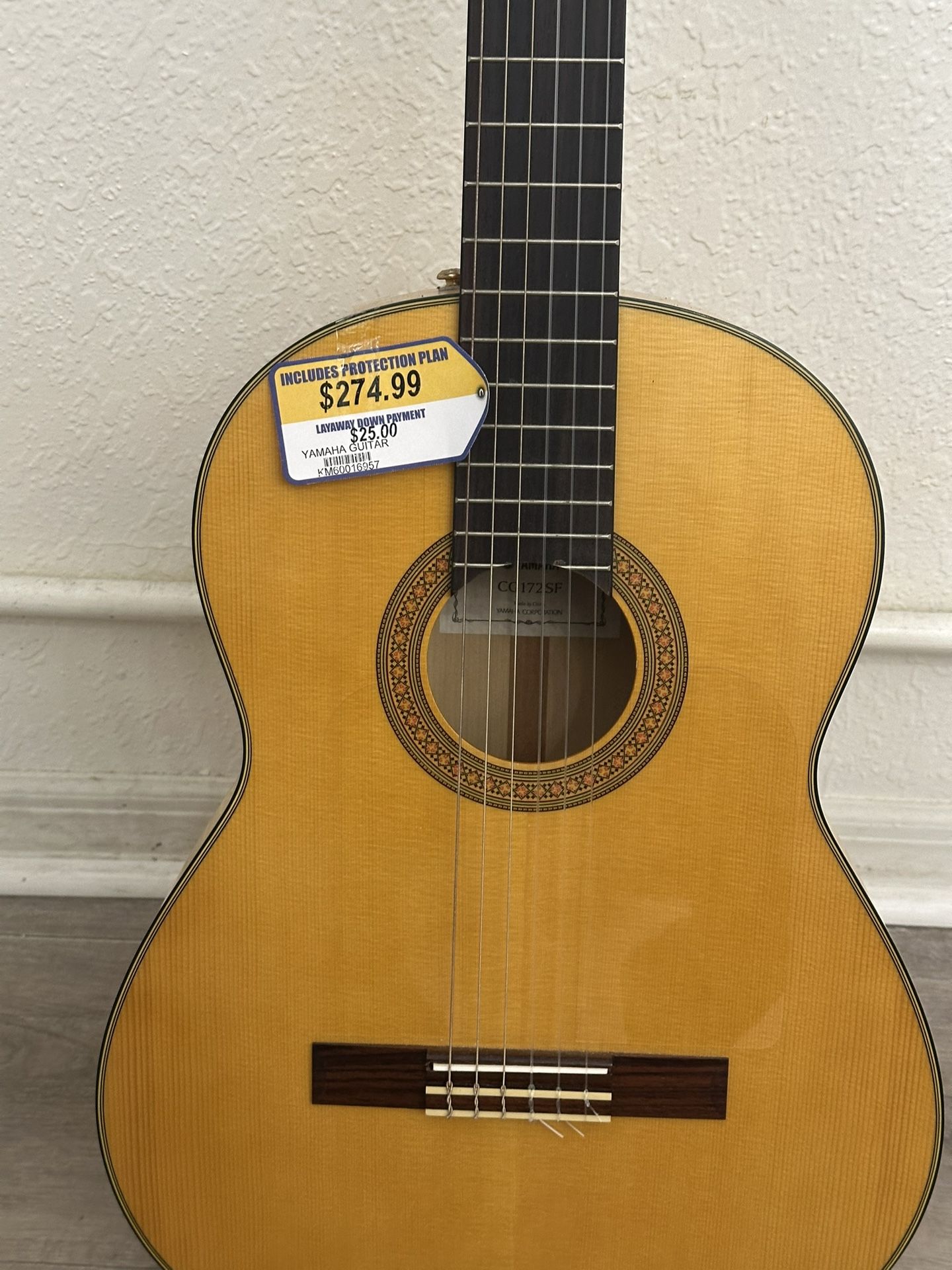 Yamaha Guitar 