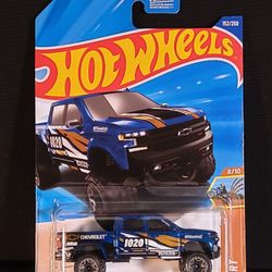 Hot Wheels 19 Chevy Silverado Trail Boss LT
