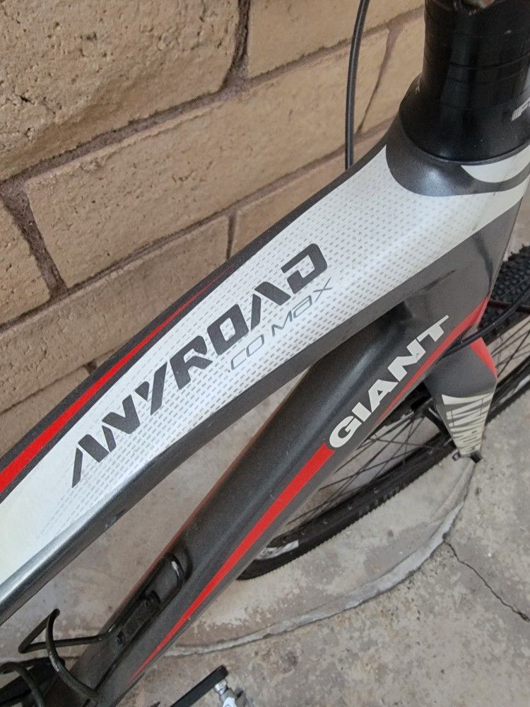 Giant ANYROAD Comax 2016 Gravel Bike Used for Sale in Rowland