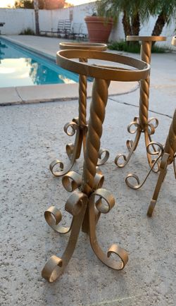 Wroght iron centerpiece /plant holder 17’inch