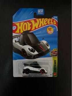 Pagani Zonda Cinque Hot wheels NEGOTIABLE