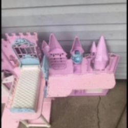 Doll House 