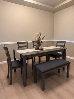 Ashley Dining Table w/4 Chairs & Bench