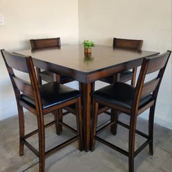Dining Table 4 Chairs - Good Condition