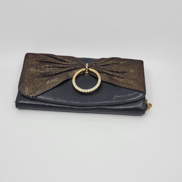 Vintage Disney Mickey Mouse Leather Wallet Wristlet Wallet Small Clutch. 
Perfect shape, like new, no tags.. 7.5x3.25". Weight 7oz plus shipping 
mate