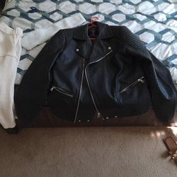 Man's Faux Leather Jacket Size L