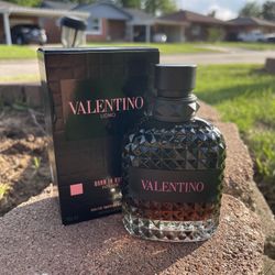 Valentino Born in roma - Full bottle 