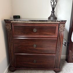 Side table & Dresser 