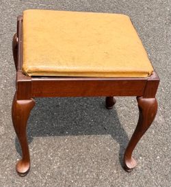 Vintage Queen Anne Style Walnut Singer Sewing Machine Stool