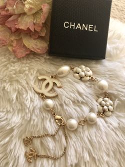 Brand new high quality designer pearl bracelet