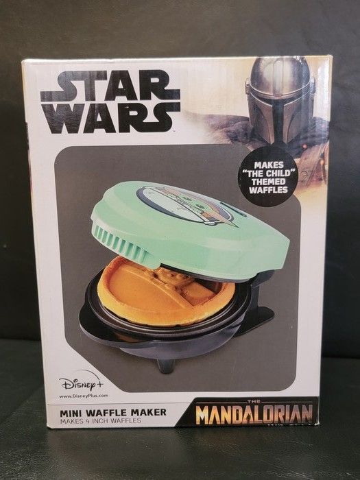 Star Wars The Mandalorian Mini Waffle Maker - The Child Themed Waffles - Brand New