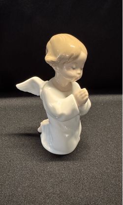 Lladró Praying Angel Figurine