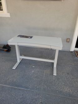 Tresanti Electric Desk Adjustable 