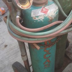 Oxygen And Acetylene Torch Tanks $130 OBO