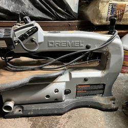 Dremel 16" Variable Speed Scroll Saw Model 1680 (4H2.31.ZS)