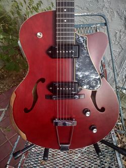 Godin 5th Avenue Kingpin II Electric Guitar - hollow, jazz