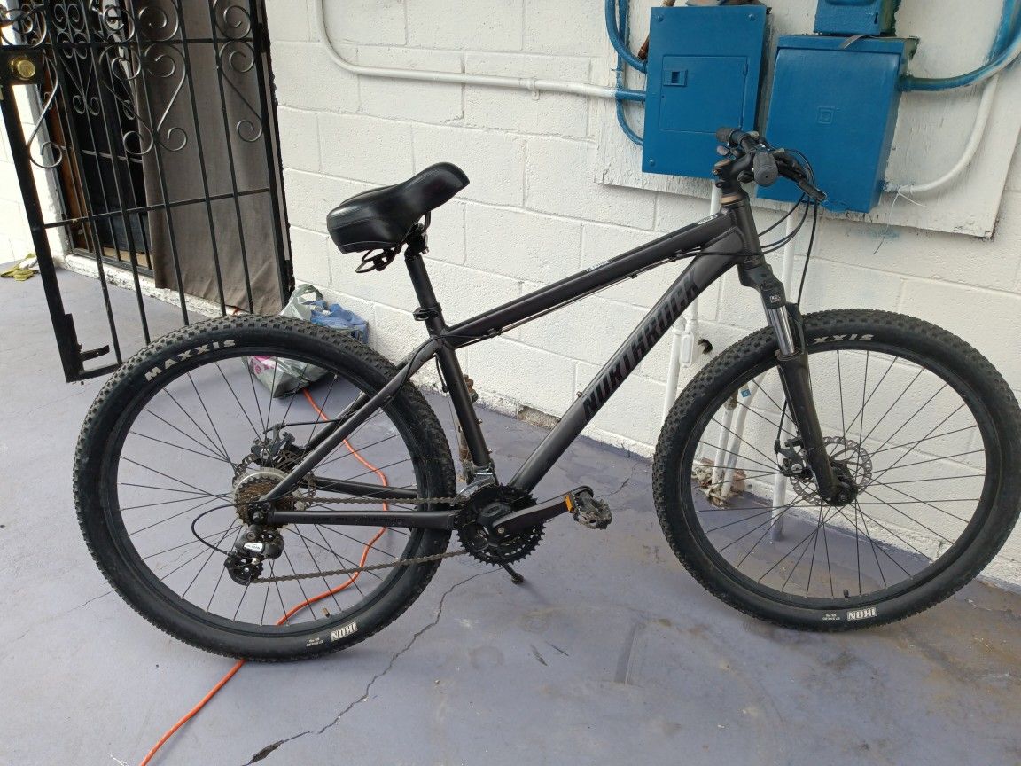 27" Northrock XC27 Bike